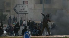 مواجهات بين فلسطينيين وقوات إسرائيلية بالضفة الغربية
