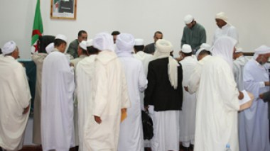 Ghoulamoullah warns Imams against politicizing and issuing decrees contrary to French laws in France