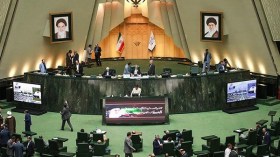 إصابة أربعة نواب إيرانيين بفيروس “كورونا”