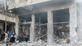 مقتل 19 مدنياً في قصف جوي في إدلب السورية