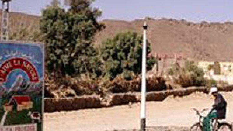 مصالح الدرك تمشط صحراء إليزي بحثا عن سائق سيارة مختف