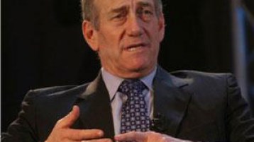 سقوط أولمرت فرصة فلسطينية ذهبية