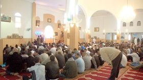 المساجد تستعين بالشرطة والحماية المدنية والأطباء