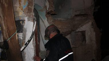 Alger: un immeuble habité par 3 familles s’effondre à la Casbah