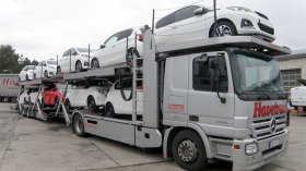 أزمة استيراد السيارات تنتقل إلى وزارة التجارة!