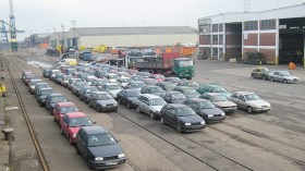 “لا تراجع عن استيراد السيارات أقل من 3 سنوات إلى حد الساعة”!