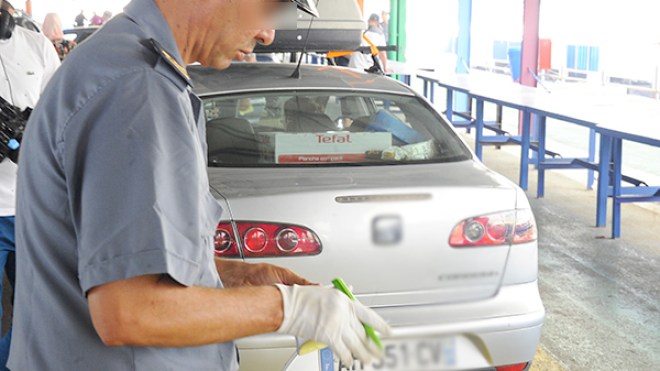 حجز “خردة” سيارات قادمة من مارسيليا بميناء الجزائر