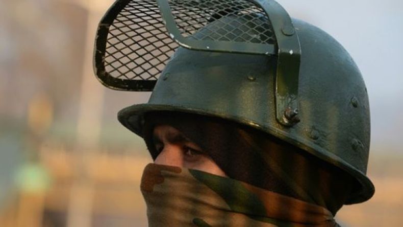 مقتل جنديين وأربعة مسلحين في معارك في كشمير الهندية