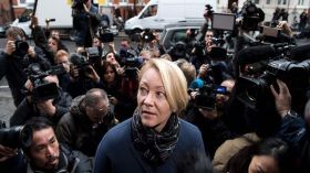 قاضية سويدية تستجوب أسانج في سفارة الإكوادور في لندن