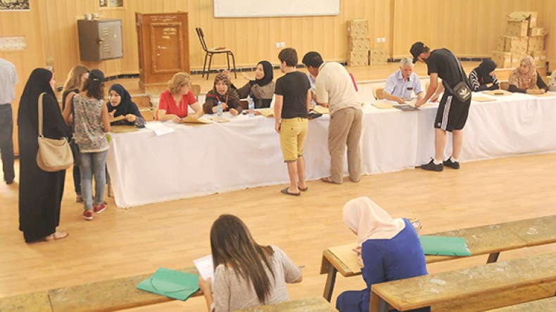 فتح التحويلات بالجامعات عوض الإجراء الإلكتروني تجنبا للرسوب