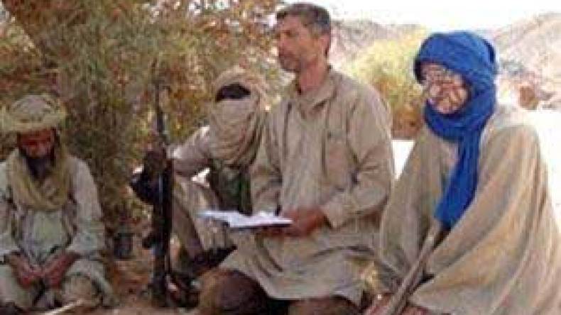 محتجزو الرهينتين النمساويين في مالي يدعون إلى مواصلة التفاوض