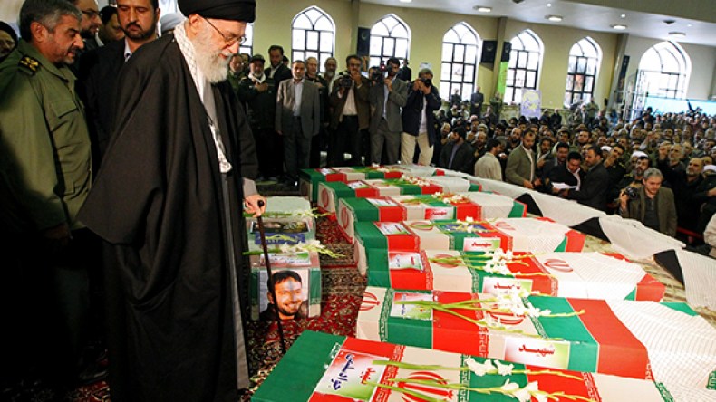 إيران تُشيع ستة عناصر قتلوا في سوريا