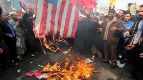 محكمة كندية تأمر باستخدام أموال إيرانية لتعويض ضحايا هجمات