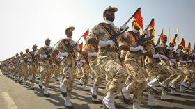 إيران تنوي إرسال قوات خاصة وقناصة إلى سوريا والعراق