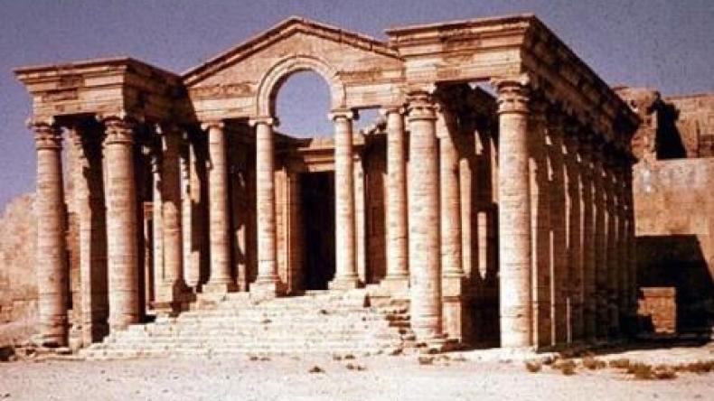 داعش يدمر مدينة الحضر الأثرية جنوب نينوى