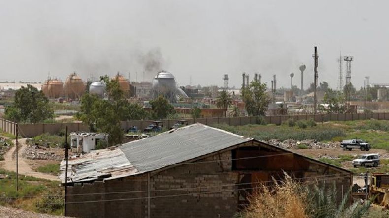 هجمات انتحارية لـ”داعش” تقتل 11 في مصنع شمالي بغداد