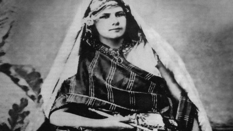 إيزابيل ايبرهارت.. اعتنقت الإسلام وناضلت ضد الاستعمار الفرنسي