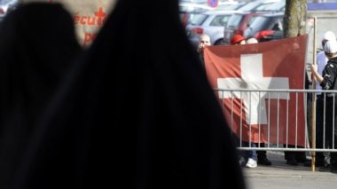 Suisse: 2 000 personnes manifestent à Berne contre l'islamophobie