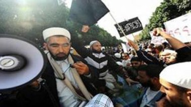 Tunisie: plus de 8.000 islamistes manifestent pour réclamer un Etat islamique