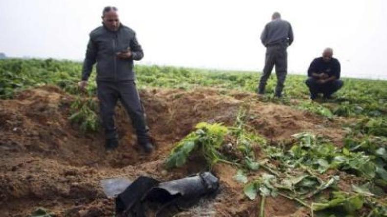 طائرات الاحتلال تقصف قاعدة لحماس في غزة