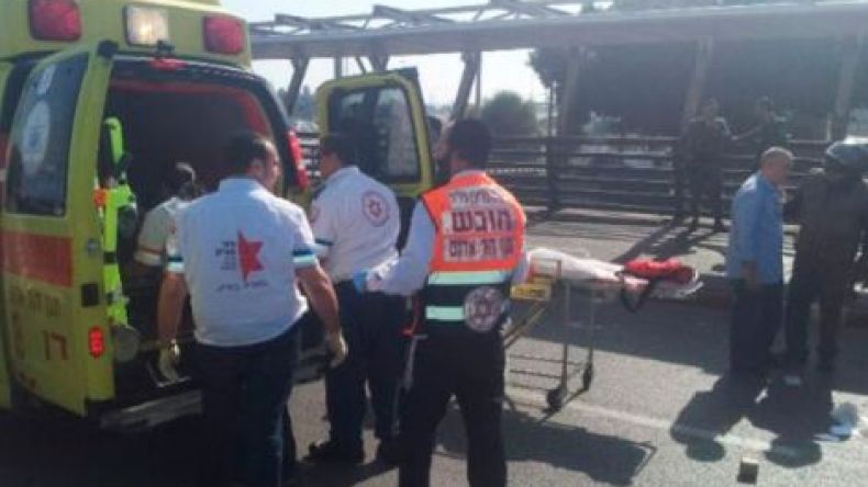 طعن جندي إسرائيلي في تل أبيب