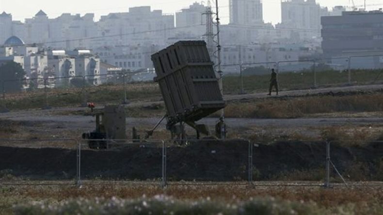 طائرات الاحتلال تشن غارة على قطاع غزة