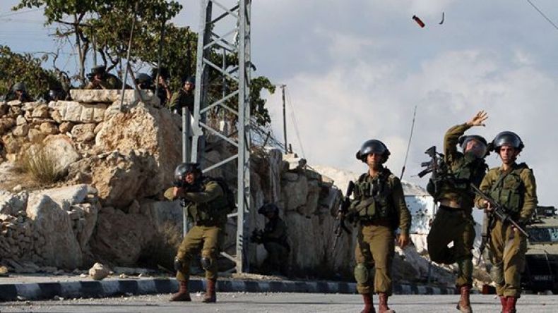 استشهاد فلسطيني حاول طعن جندي إسرائيلي