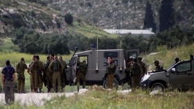 جيش الاحتلال يعتقل فلسطينيين اثنين بتهمة دهس شرطي