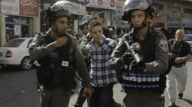 الاحتلال يعتقل عشرة فلسطينيين في الضفة