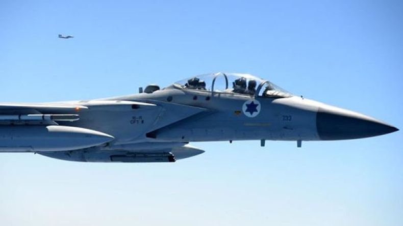 مقاتلات إسرائيلية تعترض طائرة مصرية وتجبرها على الهبوط