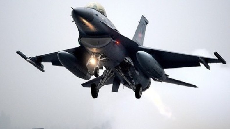 القسام: أصبنا طائرة F16 إسرائيلية فوق أجواء غزة