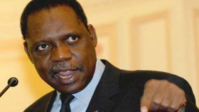 Hayatou: “Le pays hôte du tournoi sera connu dans 2 ou 3 jours”