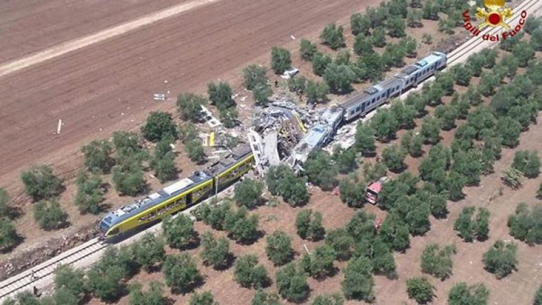 20 قتيلاً في تصادم قطارين في إيطاليا