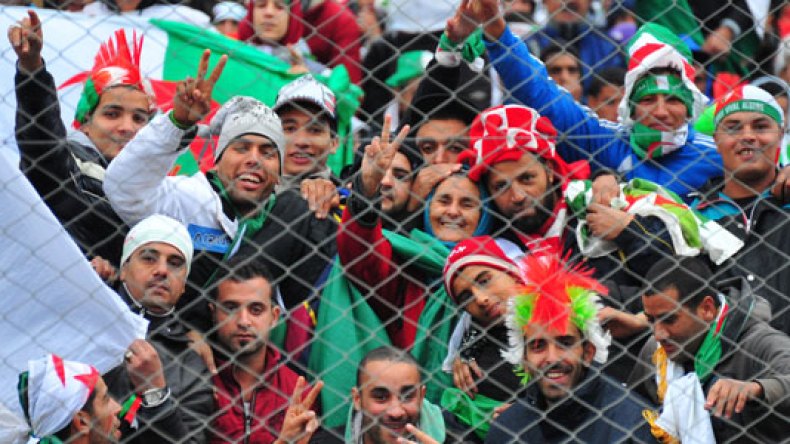 مناصرو “الخضر” عازمون على غزو البرازيل والاصطياف في “كوبا كابانا”