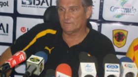 ‮”‬التعادل‭ ‬أمام‭ ‬الجزائر‭ ‬يكفينا‭..‬‮ ‬ولن‭ ‬نرضى‭ ‬إلا‭ ‬بالفوز‮”‬