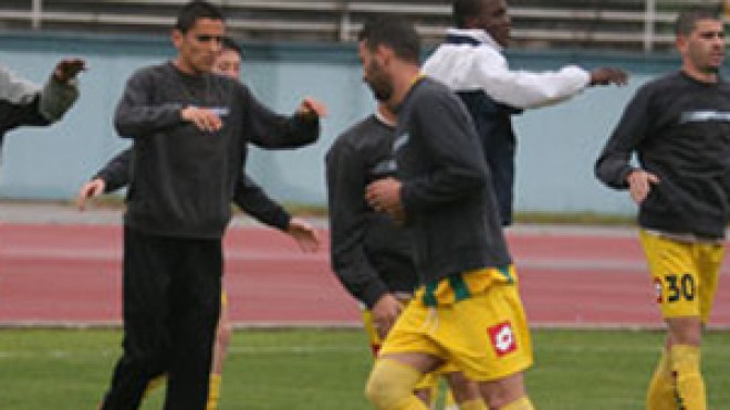 أوزناجي محروم من المشاركة في كأس الكاف مع شبيبة القبائل