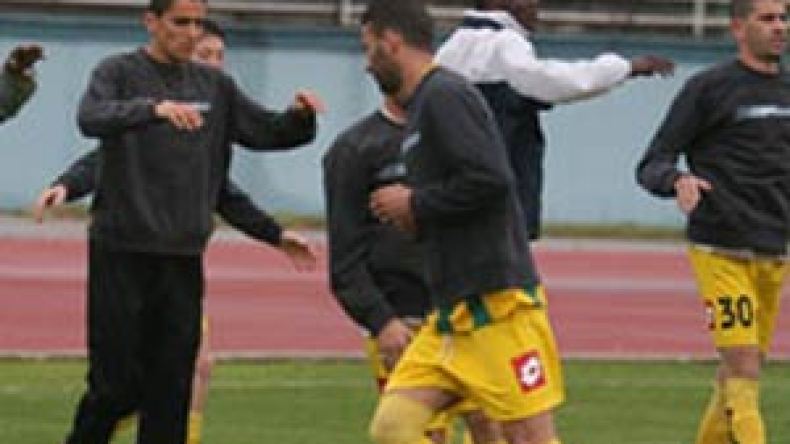 الشبيبة مستهدفة من أطراف ويجب فتح تحقيق في ذلك