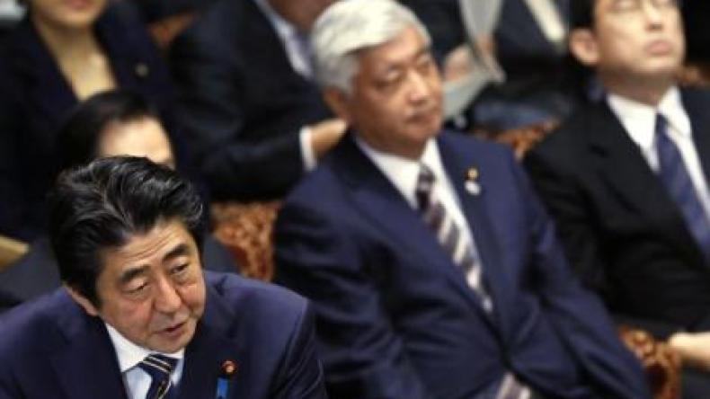 اليابان تبحث السماح لجيشها القيام بمهام إنقاذ في الخارج