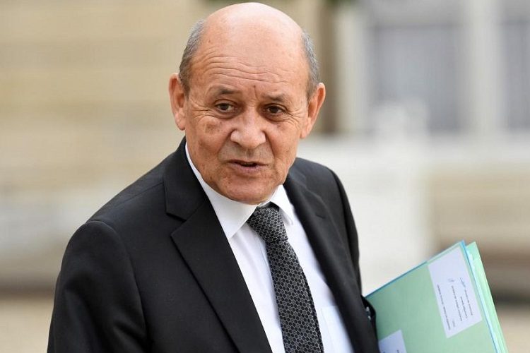 Le Drian en visite ce mardi en Algérie