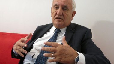 Raffarin: «Macron est en bonne position pour la présidentielle»