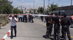 إصابة فلسطيني حاول طعن أشخاص في القدس