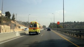 فلسطيني يطعن جندياً إسرائيلياً قرب القدس