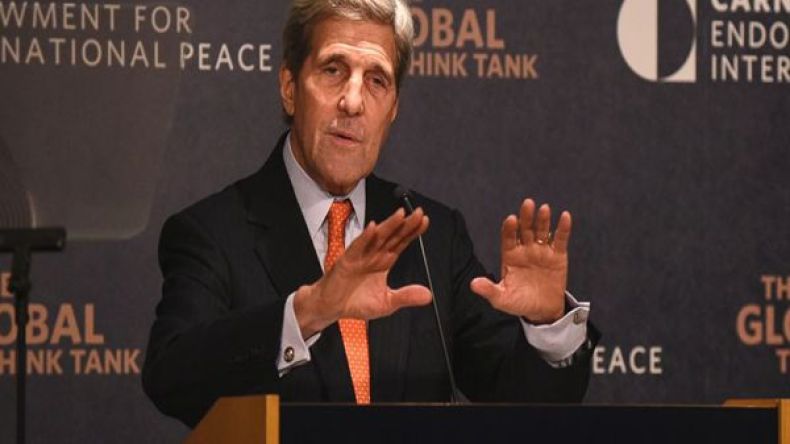 كيري: حل الأزمة السورية أشبه بـ”رسم طريق للخروج من الجحيم”