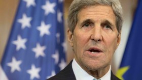 كيري: الدعم الروسي للأسد يثير خطر المواجهة مع قوات التحالف