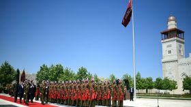 بعد زيارته لبنان ومصر.. الرئيس الفرنسي يصل إلى الأردن