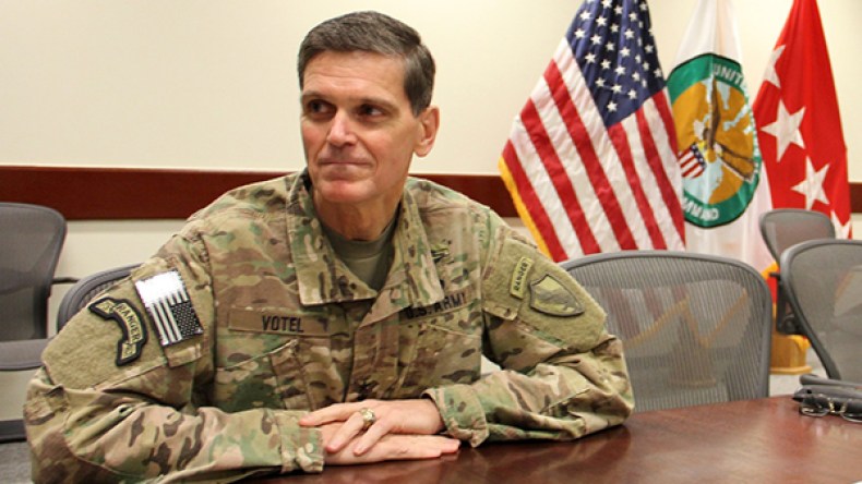 قائد القوات الأمريكية في الشرق الأوسط يزور سراً شمال سوريا