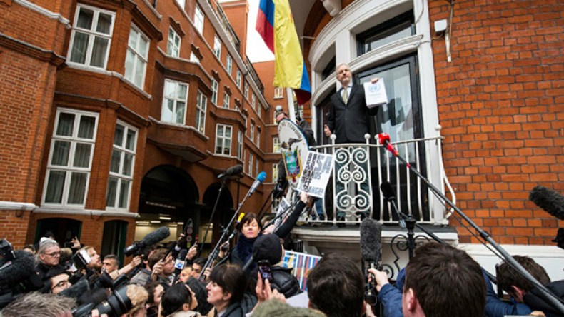 أسانج يبدأ سنة خامسة من اللجوء في سفارة الإكوادور في لندن