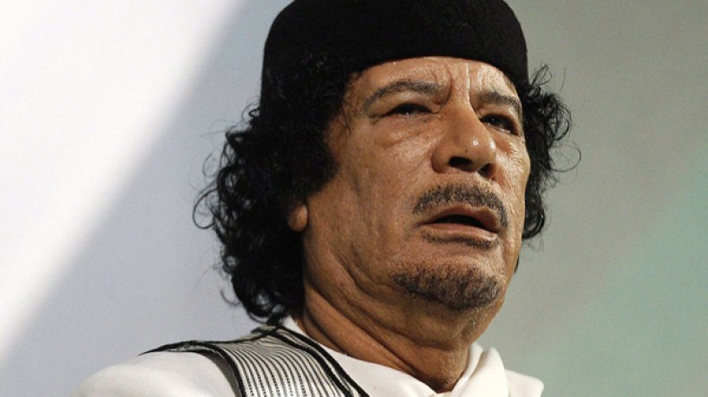 معاينة جثة القذافي وإعداد تقرير طبي عن سبب وفاته