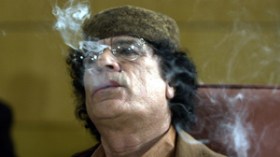 المجنون يهدد شعبه بأسلحة الدمار الشامل