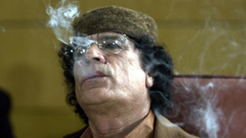 المجنون يهدد شعبه بأسلحة الدمار الشامل